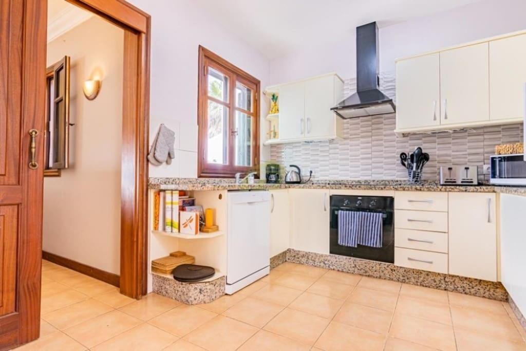 Mountain View Villa Плая Бланка Екстериор снимка